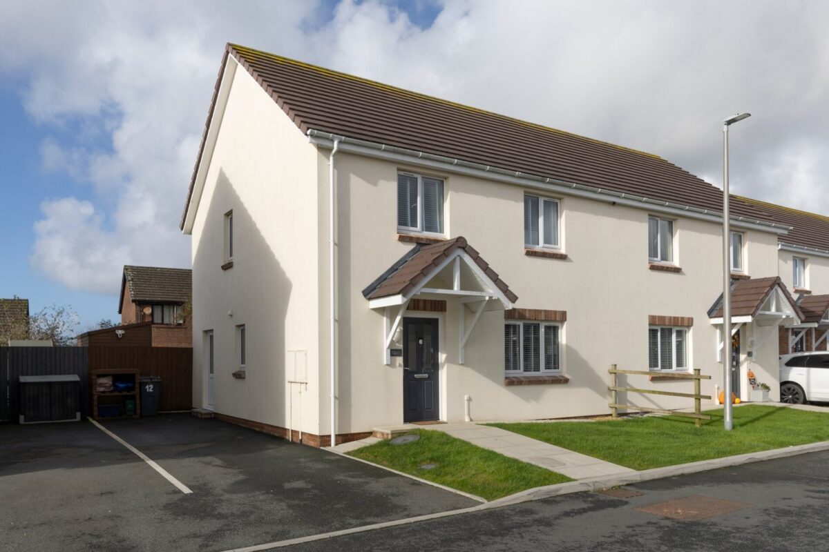 Beaconing Drive, Steynton, Milford Haven, SA73